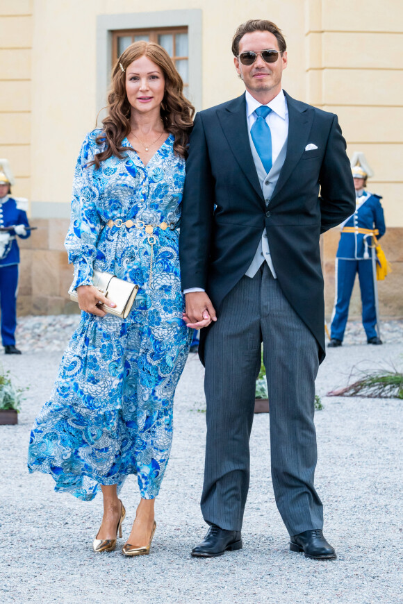 Jesper Ericsson, Nathalie Forslund, - La famille royale suédoise au baptême du prince Julian, duc de Halland au château de Drottningholm sur l'île de Lovön à Ekero en Suède le 14 août 2021.