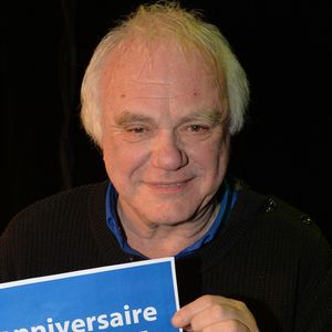 Exclusif - Laurent Cabrol - Les journalistes et chroniqueurs souhaitent un bon anniversaire à Europe 1 à l'occasion de la journée spéciale des 60 ans de la radio à Paris. Le 4 février 2015