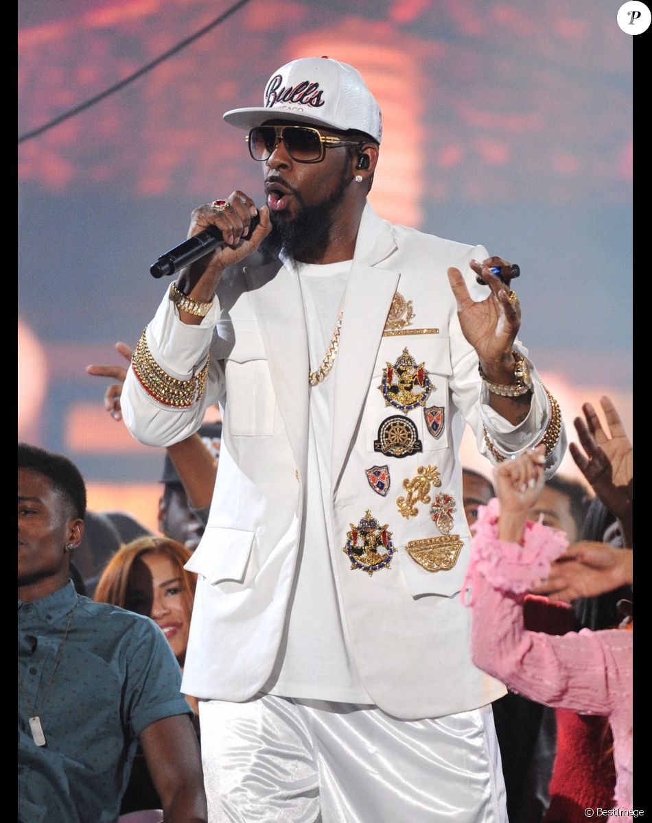 Le rappeur R. Kelly (Robert Sylvester Kelly) en concert.