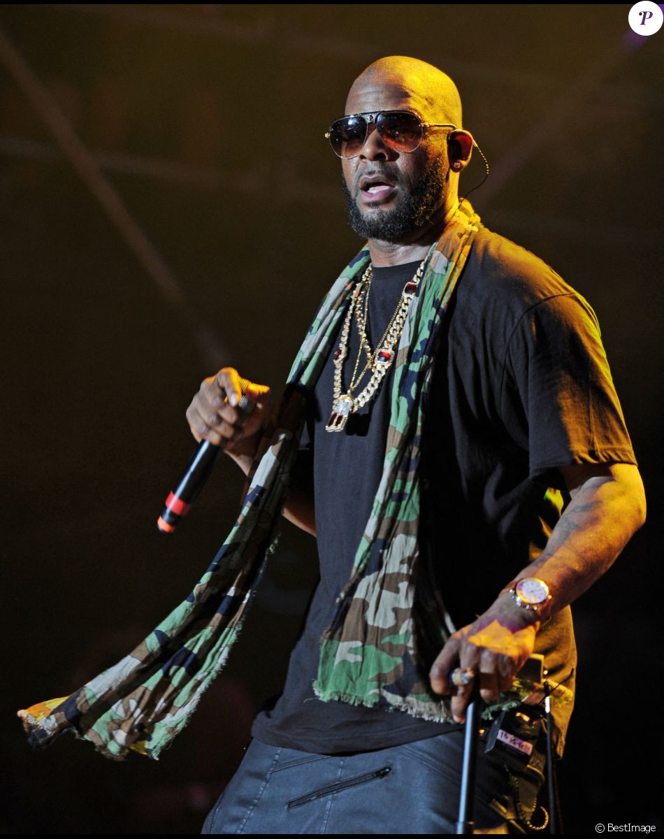 Le rappeur R. Kelly (Robert Sylvester Kelly).