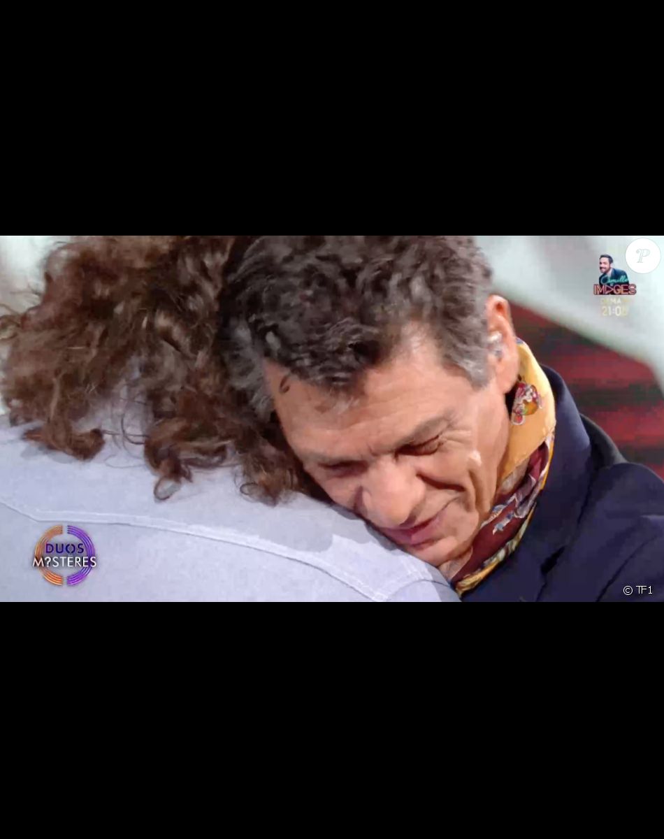 Marc Lavoine et son frère Francis dans l'émission "Duos Mystères" sur TF1 le 20 août 2021.