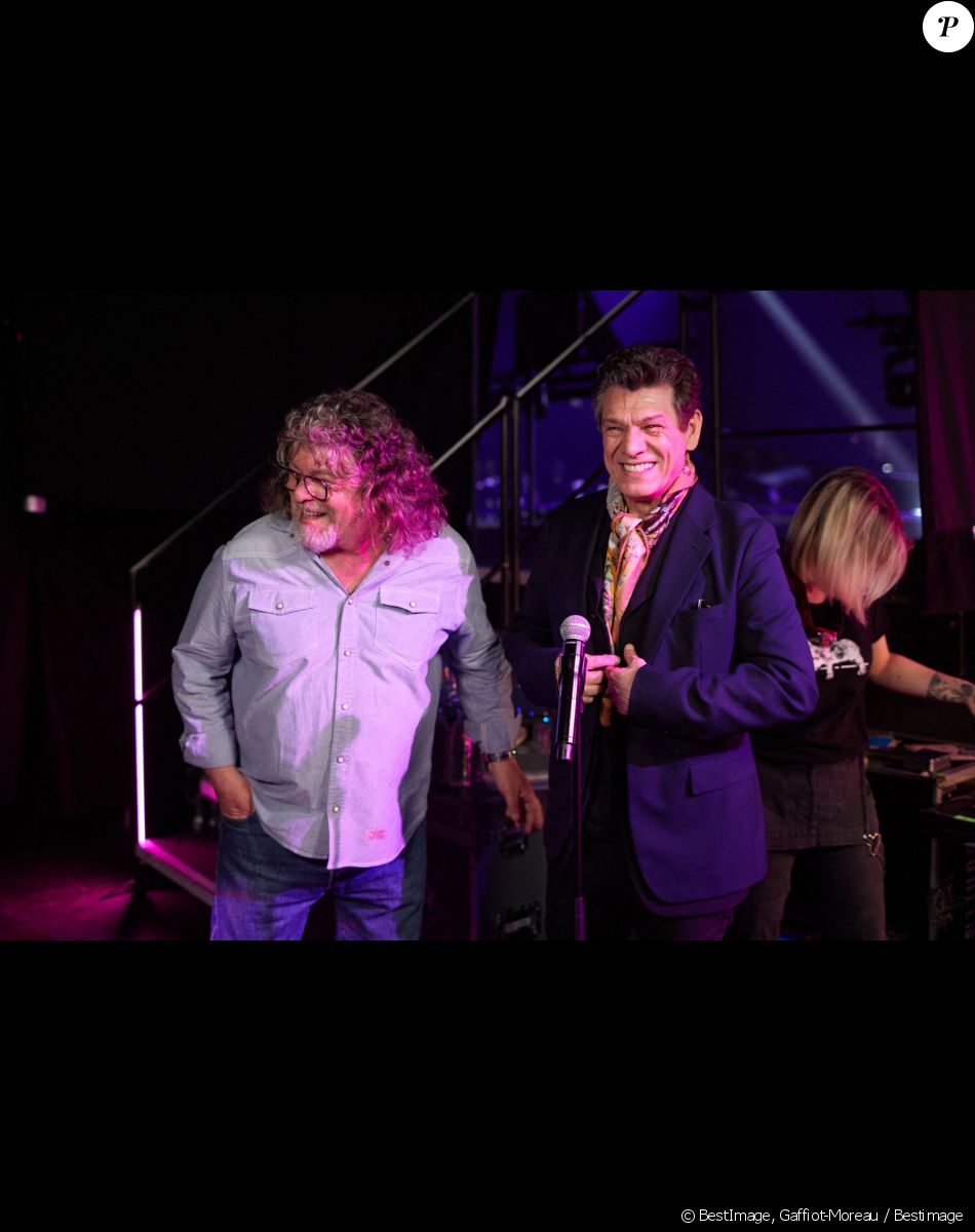 Exclusif - Marc Lavoine et son frère Francis Lavoine - Backstage de l'enregistrement de l'émission "Duos Mystères" à la Seine Musicale à Paris, diffusée le 20 août sur TF1. © Gaffiot-Moreau / Bestimage