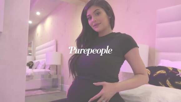 Kylie Jenner de nouveau enceinte : son baby bump grandit, Travis Scott est ravi