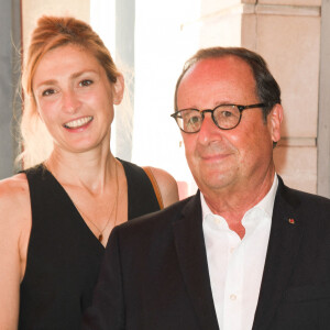 Julie Gayet (productrice du film "Les Joueuses") et son compagnon François Hollande © Coadic Guirec / Bestimage