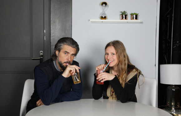 Exclusif - Anthony Dupray et Magalie Madison lors d'un rendez-vous pour la pièce "Derniers Baisers" au théâtre de la Grande Comédie à Paris le 18 Avril 2019. © Denis Guignebourg / Bestimage