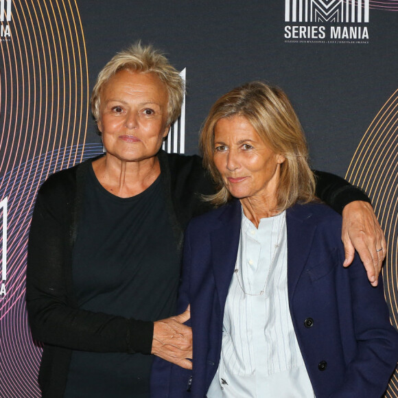 Muriel Robin et Claire Chazal dans le cadre du Festival Series Mania animé par Claire Chazal à Lille. © Stéphane Vansteenkiste/Bestimage