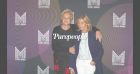 Muriel Robin, très complice avec Claire Chazal, se moque de la journaliste à Séries Mania
