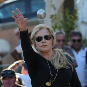 Semi-exclusif - Sylvie Vartan - Challenge Henri Salvador 2019, Un tournoi VIP de Pétanque "Souvenir Henri-Salvador" organisé chaque année à l'Ile-Rousse par le Sport Pétanque Ile-Rousse, en Corse, France, le 13 Septembre 2019. S.Vartan est la marraine d'honneur de cette édition 2019; J.Dutronc est venu pour faire le show, avant le coup d'envoi en faisant sauter le bouchon d'une bouteille et d'aller à la rencontre du public. A noter aussi que les "Amies de Julie" étaient là pour poursuivre leur combat pour J.Douib assassinée au mois de Mars dernier à l'Ile-Rousse par son ex-mari et pour toutes les violences faites aux femmes. © Olivier Sanchez/Crystal/Bestimage