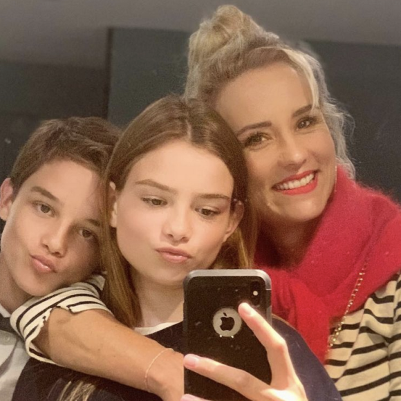 Élodie Gossuin avec ses aînés Rose et Jules - Instagram