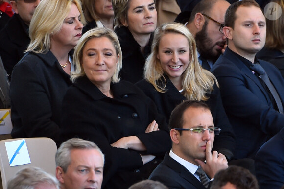 Marine Le Pen et Marion Maréchal lors de l'hommage National aux victimes de l'attentat de Nice le 15 octobre 2016 © Bruno Bebert / Bestimage 