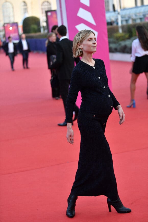Clémence Poésy, enceinte de son troisième enfant, assiste à la remise de l'Hollywood Rising-Star Award et à la projection du film"Flag Day" lors de la 47ème édition du Festival du Cinéma Américain de Deauville. Le 4 septembre 2021. © Olivier Borde/Bestimage