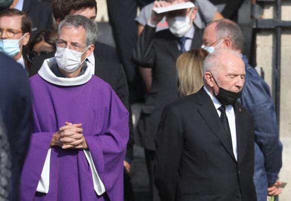 François Pinault - Sorties des obsèques de Florence Rogers-Pinault en l'Église Saint-Sulpice à Paris, le 8 septembre 2021.