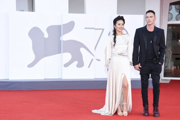 Jonathan Rhys-Meyers et son épouse Mara Lane Rhys-Meyers assistent à la projection du film "American Night" lors du 78ème Festival International du Film de Venise, la Mostra. Le 8 septembre 2021