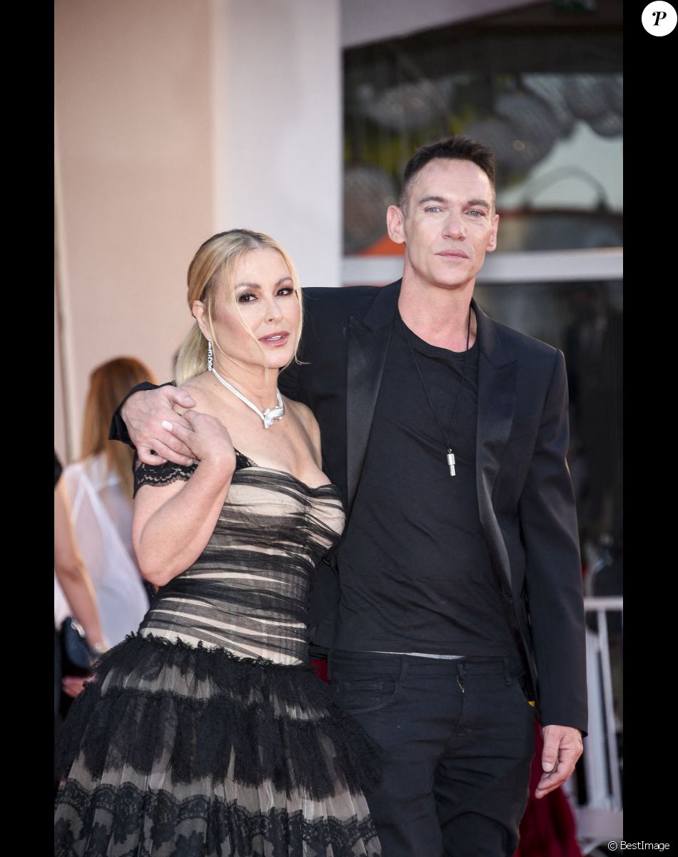 Jonathan Rhys-Meyers et Anastacia assistent à la projection du film "American Night" lors du 78ème Festival International du Film de Venise, la Mostra. Le 8 septembre 2021