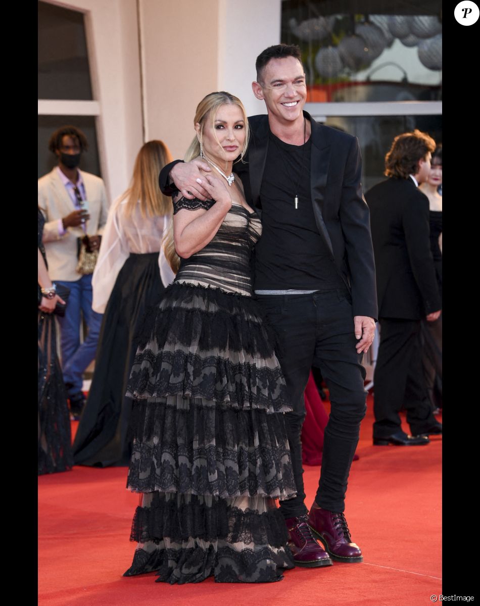 Jonathan Rhys-Meyers et Anastacia assistent à la projection du film "American Night" lors du 78ème Festival International du Film de Venise, la Mostra. Le 8 septembre 2021