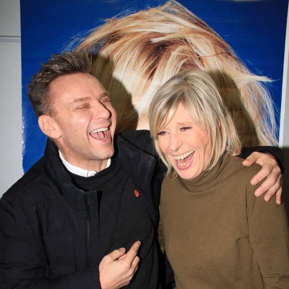 Jean-Philippe Janssens (Jeanfi) et Chantal Ladesou lors de la réprésentation du nouveau one-woman-show "On the road again" de Chantal Ladesou au Dôme de Paris (Palais des Sports), à Paris, France, le 19 janvier 2020. © Philippe Baldini/Bestimage