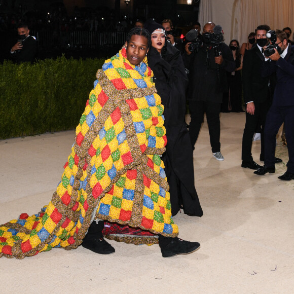 A$AP Rocky et Rihanna assistent au Met Gala 2021 consacré à l'exposition "Celebrating In America: A Lexicon Of Fashion" au Metropolitan Museum of Art. New York, le 13 septembre 2021.