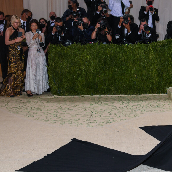 Kim Kardashian (en Balenciaga) assiste au Met Gala 2021 consacré à l'exposition "Celebrating In America: A Lexicon Of Fashion" au Metropolitan Museum of Art. New York, le 13 septembre 2021.