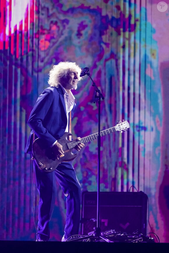 Exclusif - Louis Bertignac - Concert hommage à Johnny Hallyday "Que je t'aime" à l'AccorHotels Arena Paris Bercy à Paris. Le 14 septembre 2021 © Borde-Jacovides-Moreau / Bestimage