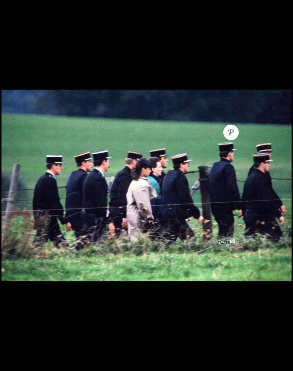 Les époux Villemin et les gendarmes.