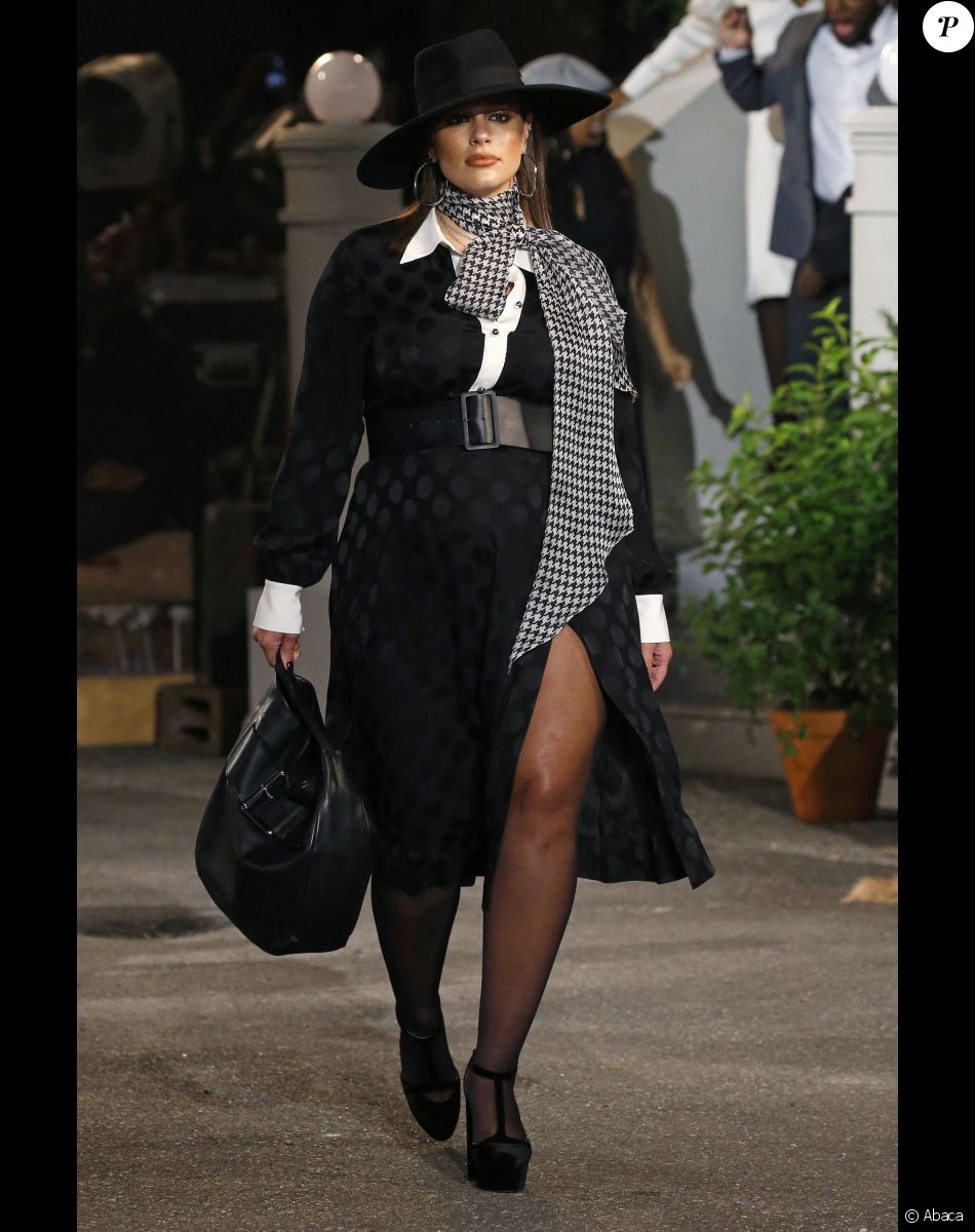 Ashley Graham défilé pour Tommy Hilfiger à New York. Le 8 septembre 2019.