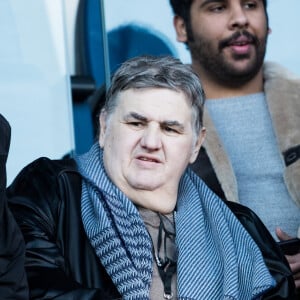 Pierre Ménès dans les tribunes du match PSG - Strasbourg (5-2) au Parc des Princes à Paris le 17 février 2018.