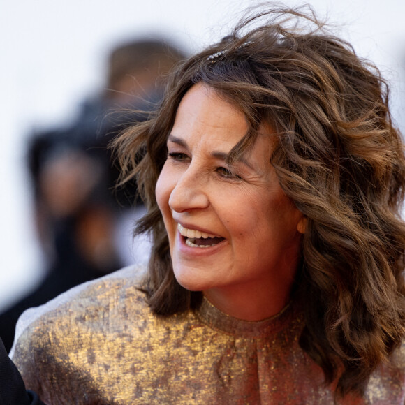 Valérie Lemercier - Montée des marches du film "Aline" lors du 74e Festival de Cannes. Le 13 juillet 2021 © Borde-Jacovides-Moreau / Bestimage