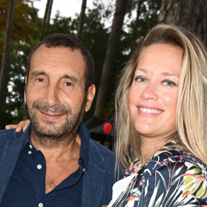 Exclusif - Zinedine Soualem et sa compagne Caroline Faindt - 5ème édition du Trophée "Ne perdez pas la boule", en faveur de la recherche sur la maladie d'Alzheimer au Boulodrome de la Boule du lac Saint James à Paris dans le cadre de la Journée mondiale de la maladie d'Alzheimer le 16 septembre 2021. © Coadic Guirec/Bestimage 