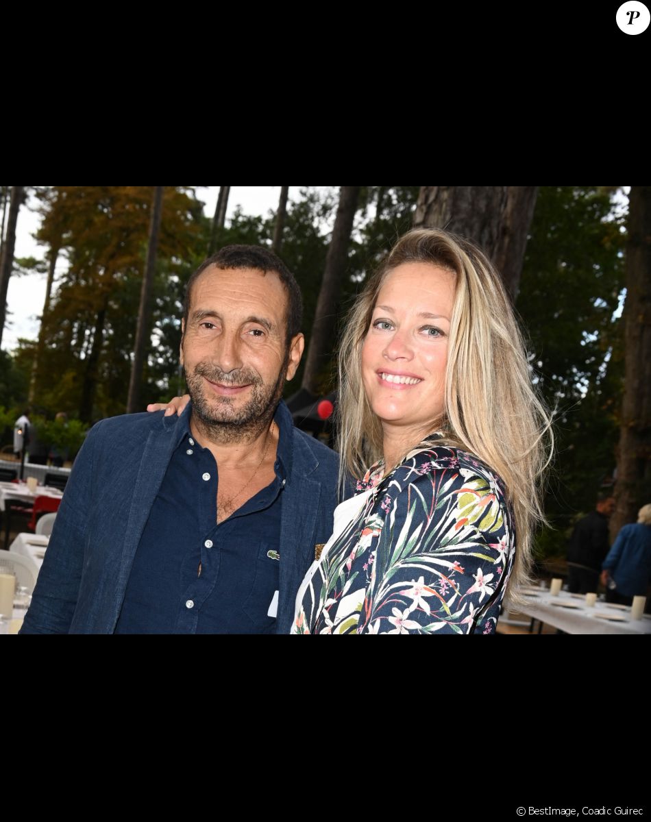 Brian Torres (Alliage), Tex, Zinedine Soualem et sa compagne Caroline réunis pour un bel Brian Torres (Alliage), Tex, Zinedine Soualem et sa compagne Caroline réunis pour un bel