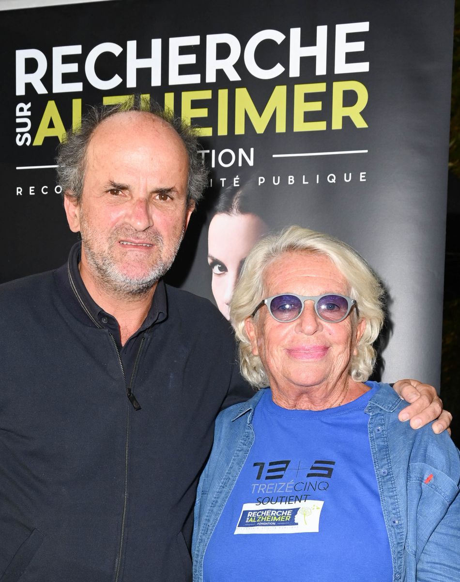 Exclusif - Lionel Abelanski et Véronique de Villèle - 5ème édition du Trophée "Ne perdez pas la boule", en faveur de la recherche sur la maladie d'Alzheimer au Boulodrome de la Boule du lac Saint James à Paris dans le cadre de la Journée mondiale de la maladie d'Alzheimer le 16 septembre 2021. © Coadic Guirec/Bestimage