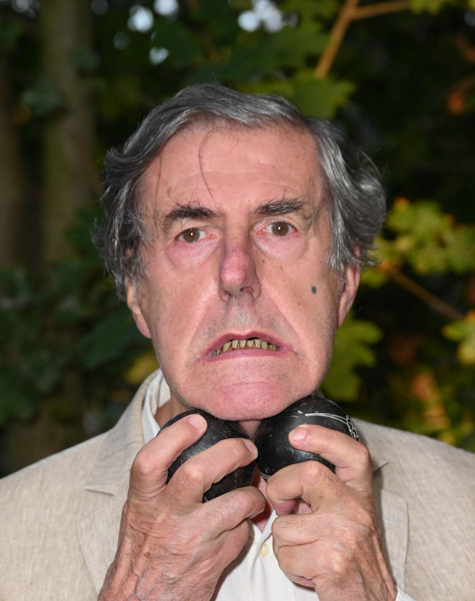 Exclusif - Gérard Leclerc et Véronique de Villèle - 5ème édition du Trophée "Ne perdez pas la boule", en faveur de la recherche sur la maladie d'Alzheimer au Boulodrome de la Boule du lac Saint James à Paris dans le cadre de la Journée mondiale de la maladie d'Alzheimer le 16 septembre 2021. © Coadic Guirec/Bestimage