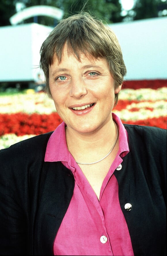 Archives - Portrait d'Angela Merkel le 1er janvier 2000.