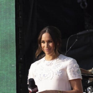 Le prince Harry, duc de Sussex et Meghan Markle sur la scène du "Global Citizen Live Festival" à Central Park à New York, le 25 septembre 2021. © Nancy Kaszerman/ZUMA Press Wire/Bestimage 