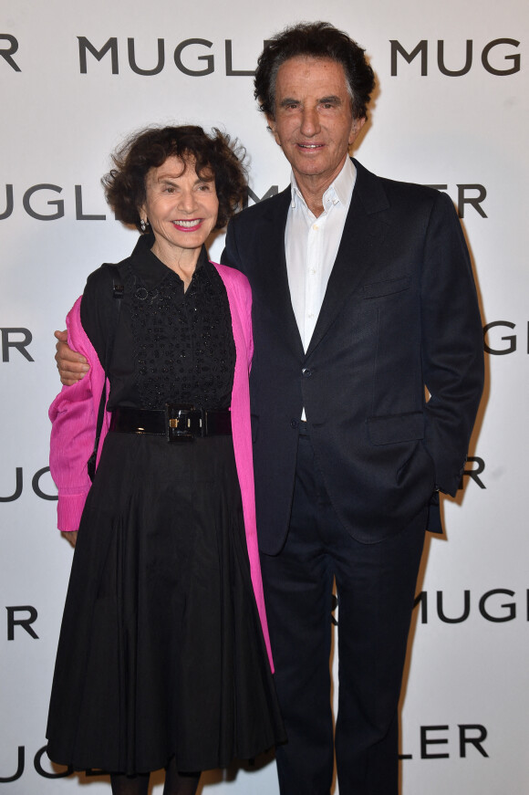 Jack Lang et sa femme Monique - Photocall de l'exposition "Thierry Mugler : couturissime" au Musée des Arts Décoratifs (MAD) à Paris. Le 28 septembre 2021.