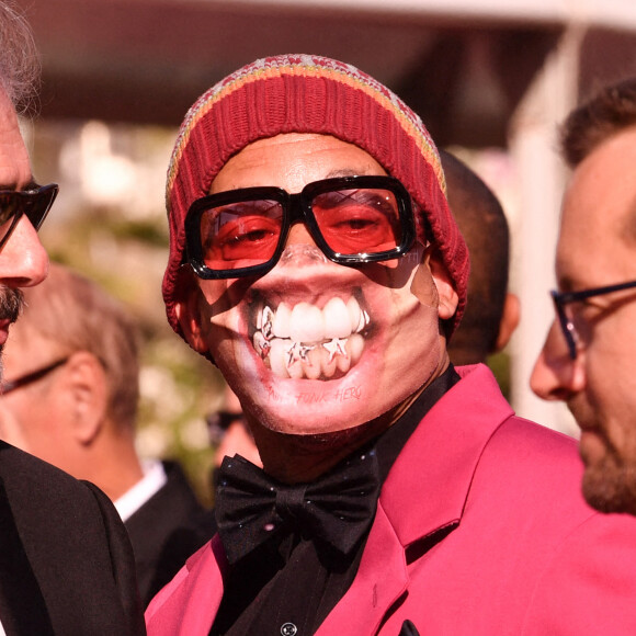 JoeyStarr - Montée des marches du film "De son vivant" lors du 74e Festival International du Film de Cannes. Le 10 juillet 2021. © Rachid Bellak / Bestimage