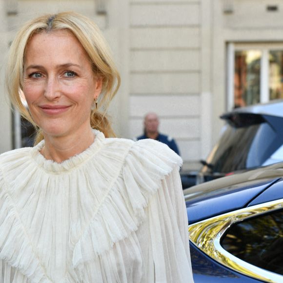 Gillian Anderson - Défilé de mode Chloé lors de la la Fashion Week printemps-été 2022 de Paris. Le 30 septembre 2021. © Veeren/Bestimage