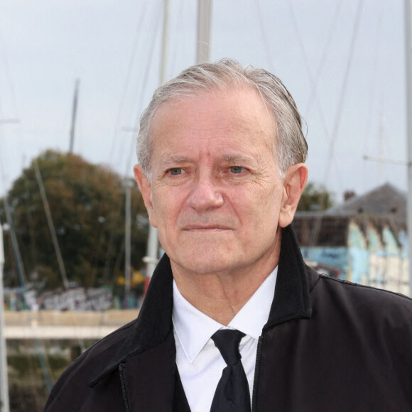 Francis Huster au photocall du téléfilm "Meutres sur les Iles" lors de la 23ème édition du Festival de la Fiction tv de la Rochelle 2021 à La Rochelle, France, le 15 septembre 2021. © Jean-Marc Lhomer / Bestimage 