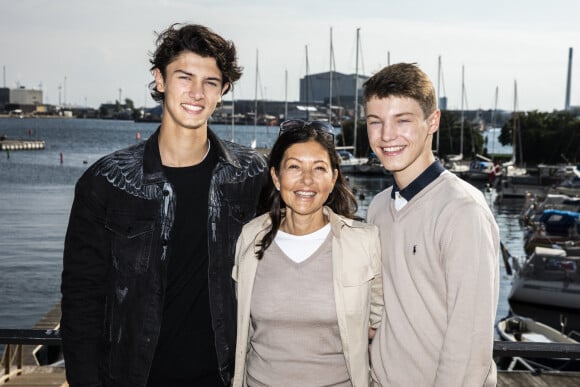 La comtesse Alexandra et ses fils le prince Nikolai et le prince Felix de Danemark lors du Ecco Walkathon à Copenhague. Le 9 septembre 2018