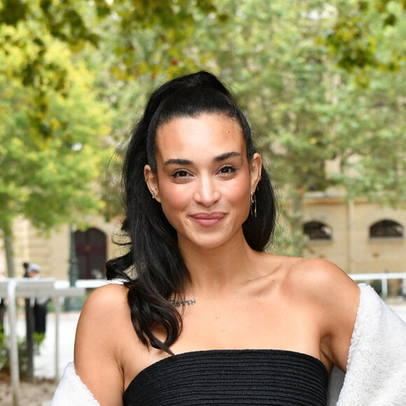 Camélia Jordana arrive au défilé de mode Loewe lors de la Fashion Week printemps/été 2022 de Paris, France, le 1er octobre 2021. © Veeren/Bestimage 