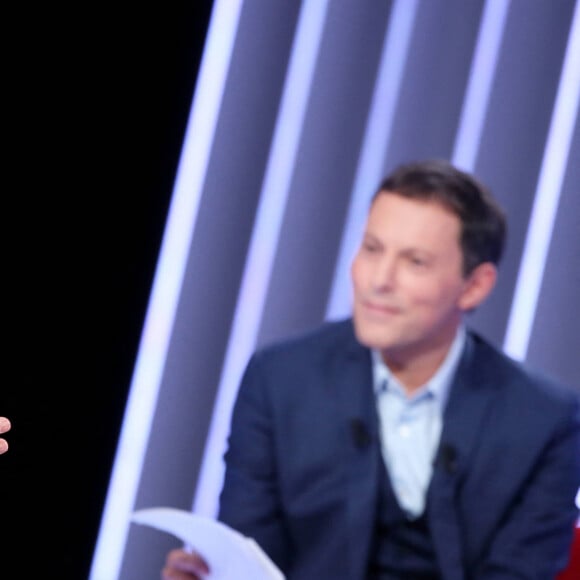 Exclusif  - Enregistrement de l'émission "Le Divan" présentée par Marc-Olivier Fogiel avec Bernard Tapie en invité, qui sera diffusée le 28 février sur France 3. Le 3 février 2017 © Dominique Jacovides / Bestimage 