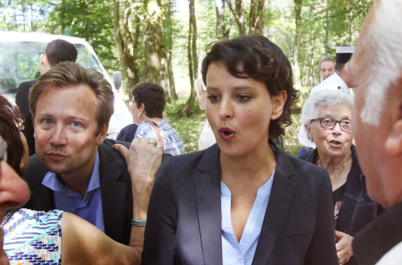 Exclusif - Najat Vallaud-Belkacem assiste à la commémoration de la mort de trois résistants tombés sous les balles allemandes le 6 août 1944, en compagnie de son mari Boris Vallaud et de leurs deux enfants, à Toulouges dans le Gers, durant ses vacances dans les Landes. Le 6 Aout 2016. © Patrick Bernard-Christophe de Prada / Bestimage