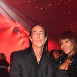 Rick Owens et Naomi Campbell au défilé "Love Brings Love" de la maison AZ Factory, en hommage au défunt Alber Elbaz, lors de la Fashion Week prêt-à-porter printemps/été 2022 au Carreau du Temple. Paris, le 5 octobre 2021. © Veeren Ramsamy / Christophe Clovis / Bestimage