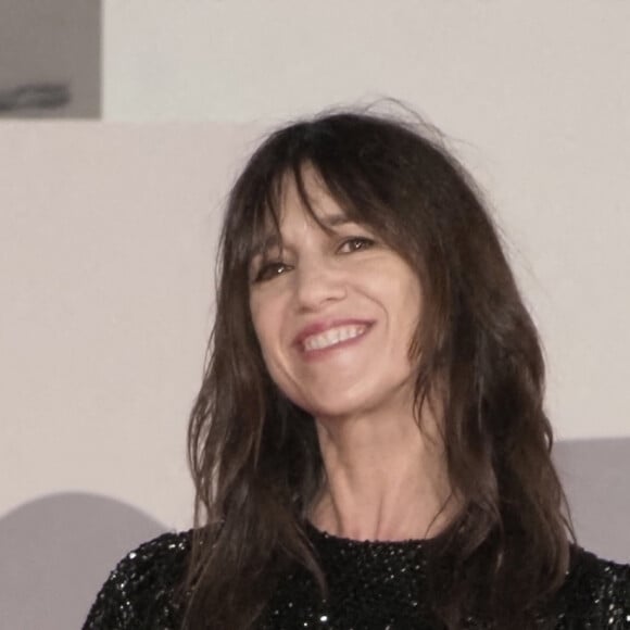 Charlotte Gainsbourg à la première de "Les Choses Humaines" au 78ème Festival International du Film de Venise (Mostra), le 9 septembre 2021.