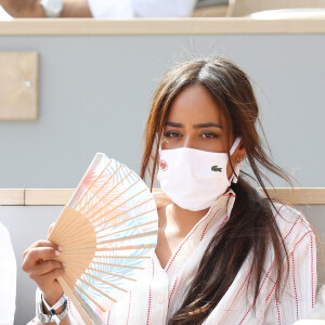 Amel Bent dans les tribunes des internationaux de France Roland Garros à Paris le 12 juin 2021. © Dominique Jacovides / Bestimage