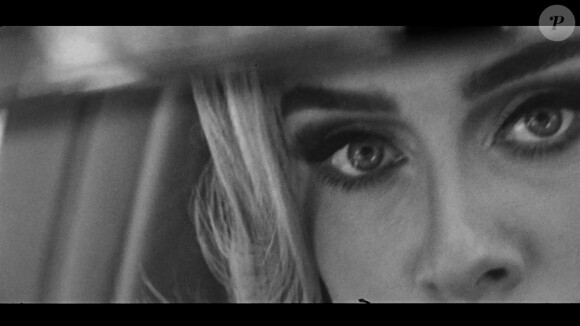 La chanteuse Adele dévoile son nouveau clip "Easy on Me", le 5 octobre 2021.