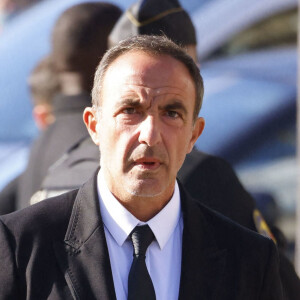 Nikos Aliagas - Arrivées à la messe funéraire en hommage à Bernard Tapie en l'église Saint-Germain-des-Prés à Paris. Le 6 octobre 2021 © Jacovides-Moreau / Bestimage