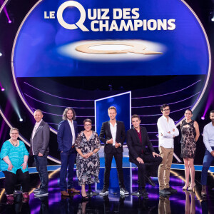 Exclusif - Cyril Féraud et les 10 champions - Enregistrement de l'émission "Le Quiz des Champions" présentée par Cyril Féraud, et diffusée le 9 octobre à 21h05 sur France 2 © Cyril Moreau / Bestimage
