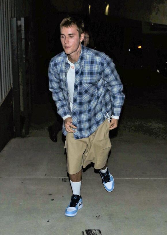 Photo : Justin Bieber arrive à l'église à Beverly Hills le 29 septembre  2021. - Purepeople