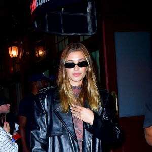 Hailey Baldwin Bieber à la soirée privée de Scooter Braun au restaurant "Carbone" à New York, le 14 septembre 2021. 