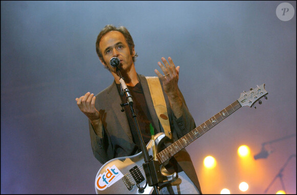 Jean-Jacques Goldman lors de son dernier concert aux Francofolies de La Rochelle en 2004.